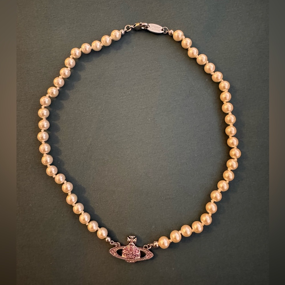Elegant Pearl Necklace with Pink Pendant